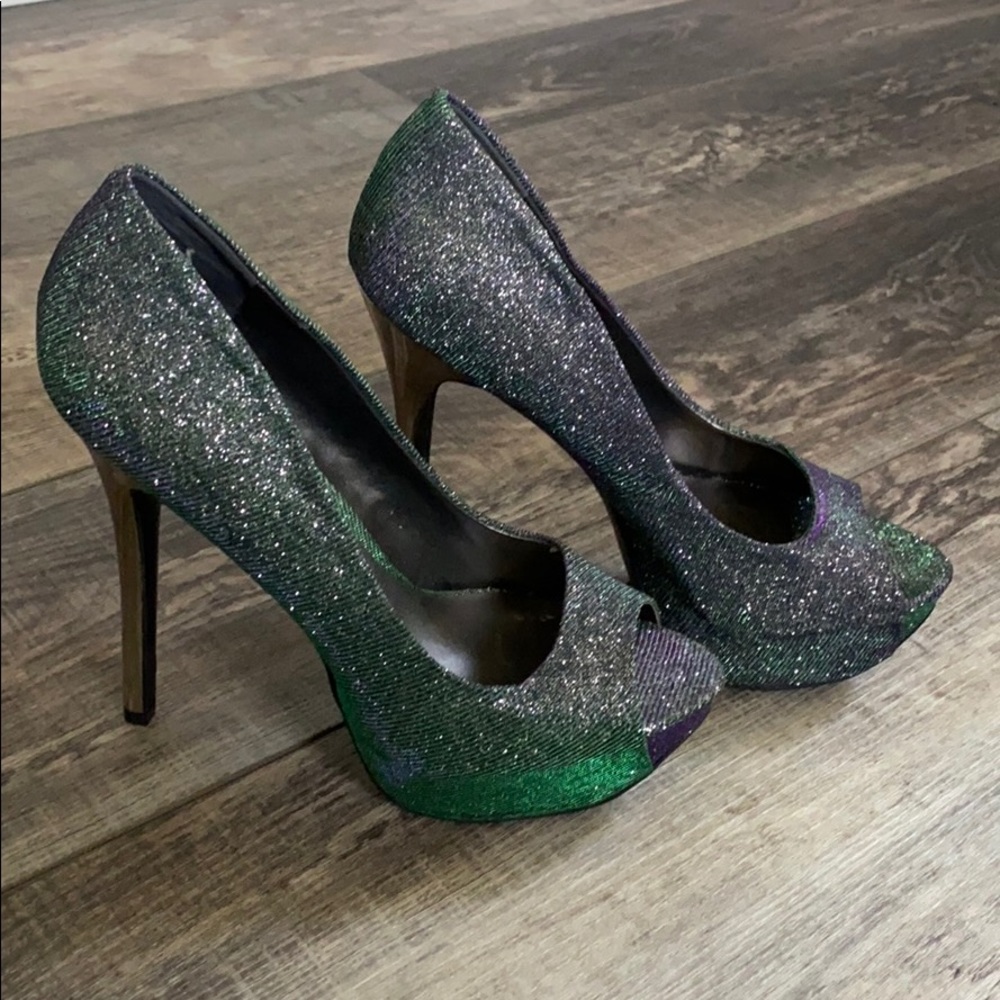 Carlos Santana heels